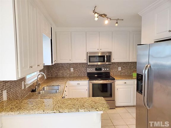 3rd image of 100 Bell Vista Dr