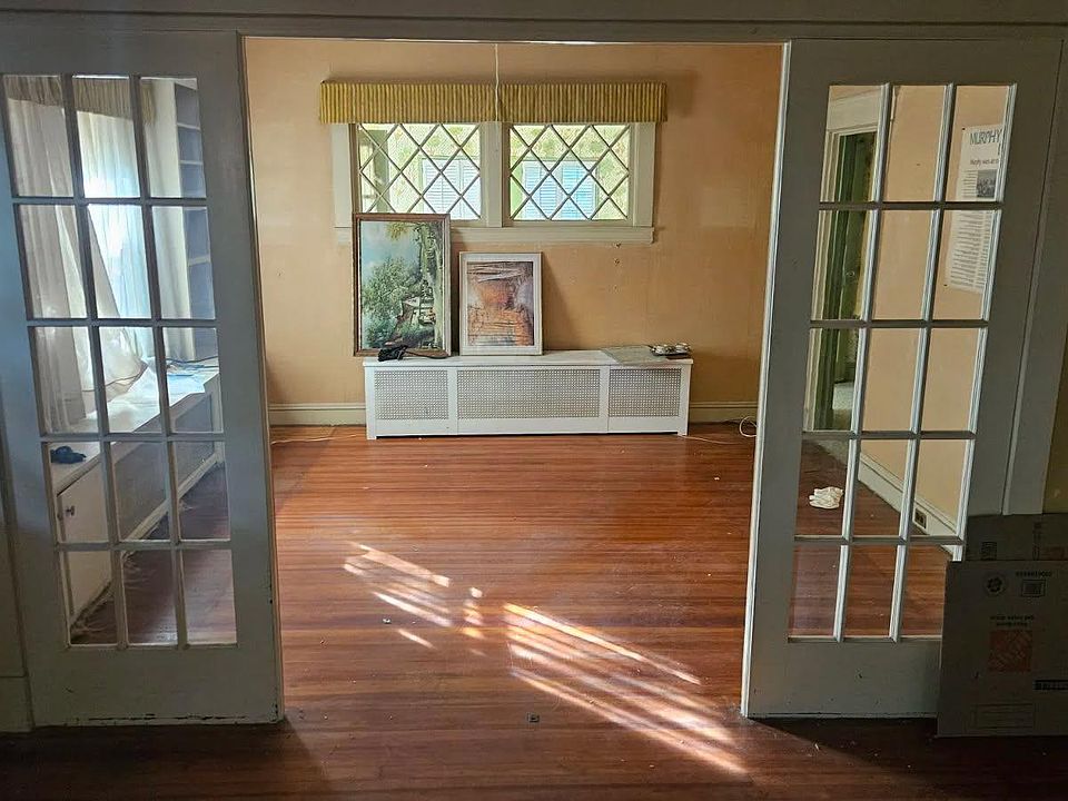2nd image of 16 Grove Road