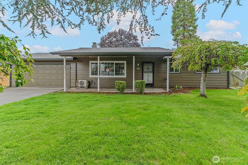 2nd image of 9603 Boulder Avenue