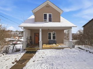 6489 Simmons Ave, South Park, PA 15129