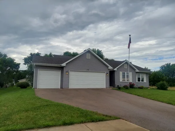 210 Sundance Trl, Capron, IL 61012