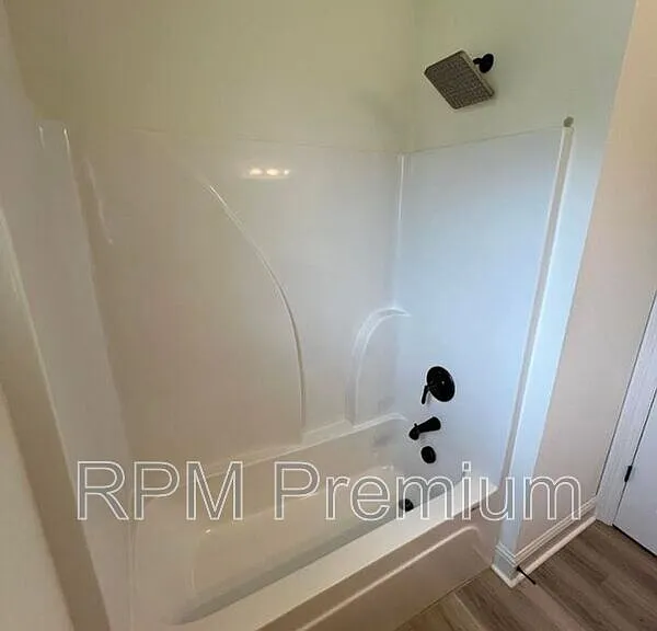 7108 Kenilworth Crossing Ave — Photo 31