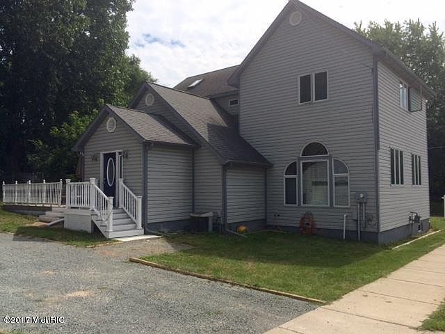 1st image of 801 E Melendy St