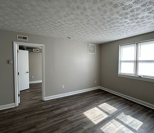 3rd image of 32 Wallace Ln #B