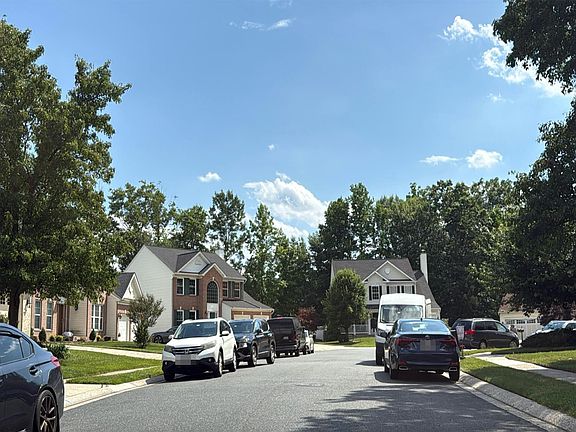 4th image of 4003 Andrew Ct