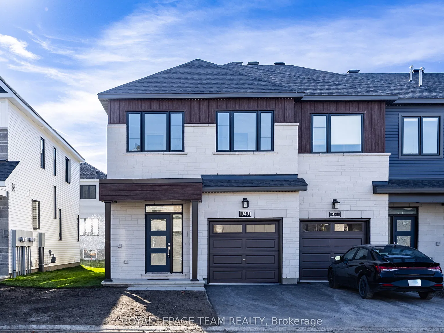4 bed, $2,750 — Photo 1