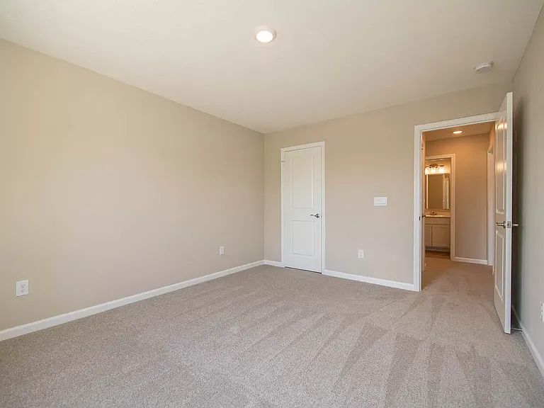6438 Yuma Ct — Photo 27