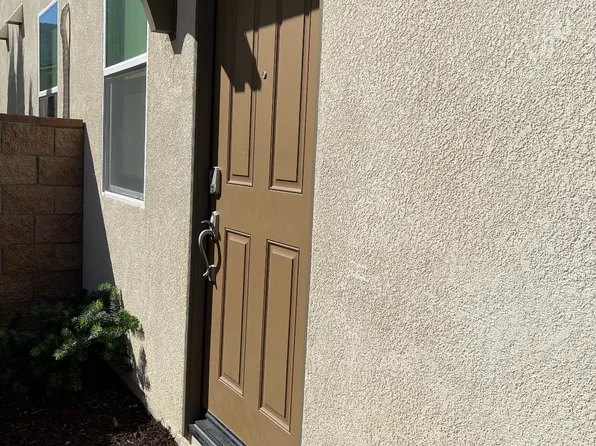 11231 Guffey Ranch Way Unit A, Corona, CA 92883