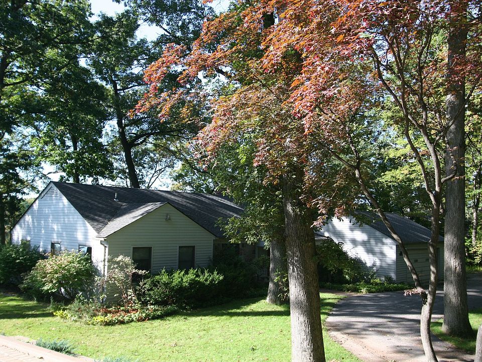 2nd image of 1065 Timberlake Dr