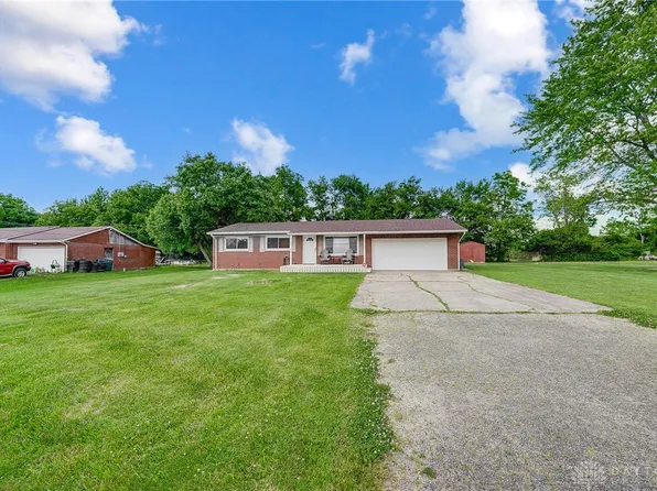 8446 Ora Ln, Middletown, OH 45042