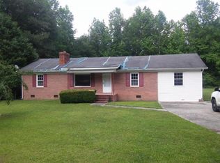 15401 Calhoun Rd, Laurinburg, NC 28352