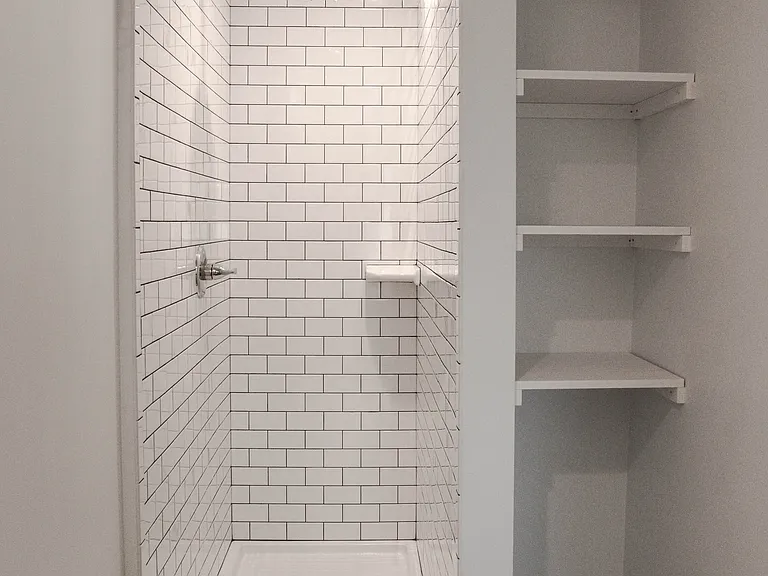 423 Main St #1 — Photo 5