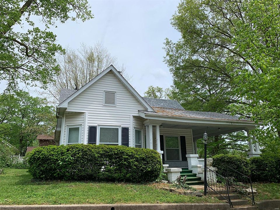 1st image of 720 N Elm St