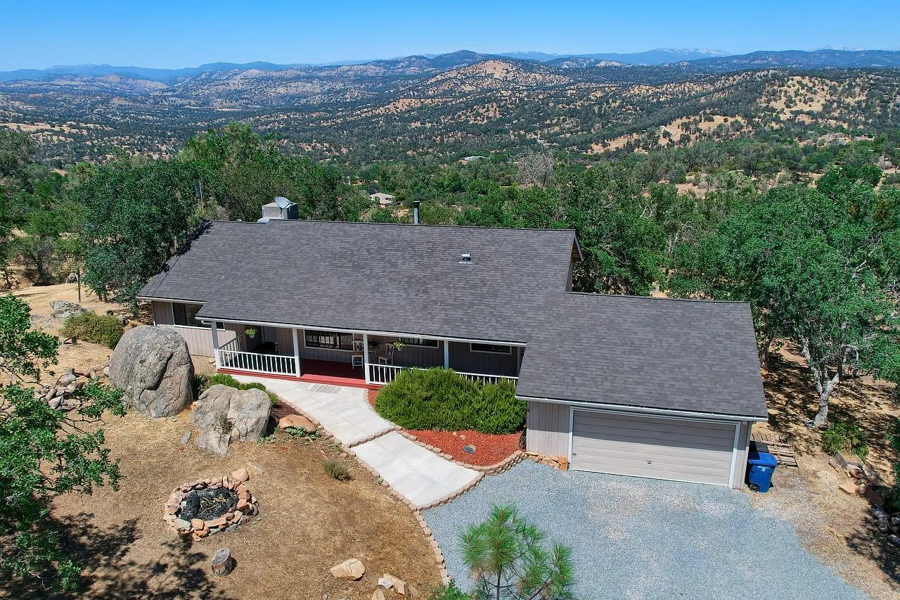 30811 Roaring River Dr photo 1