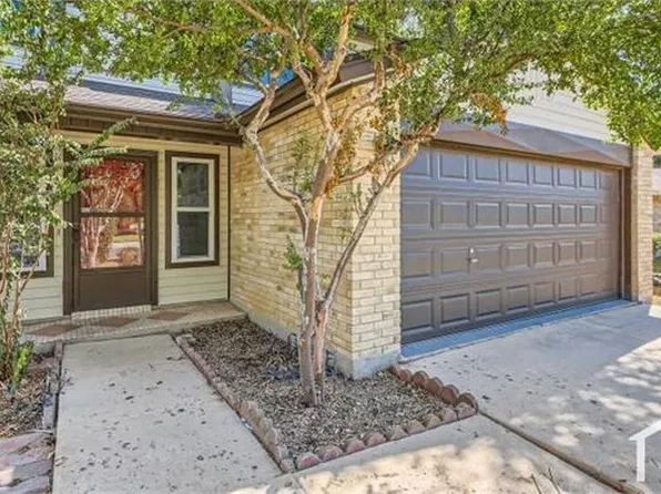 9814 Broad Forest St, San Antonio, TX 78250