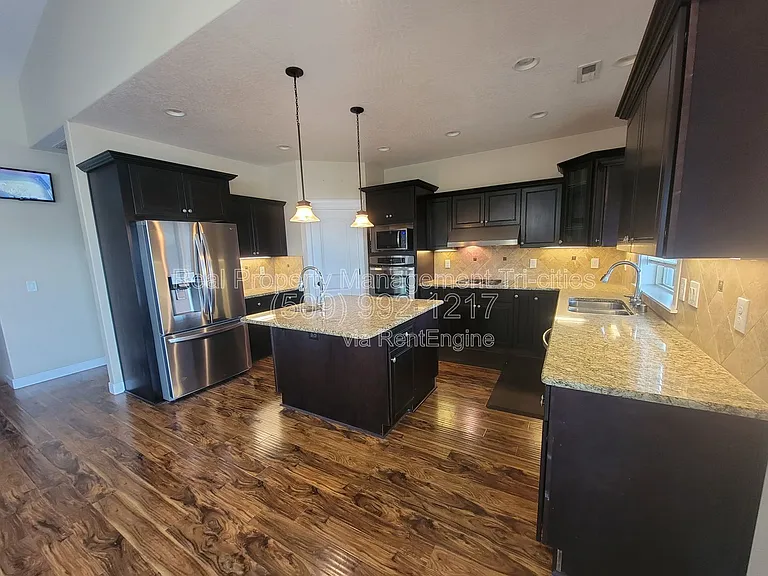 2348 W 49th Ave — Photo 9
