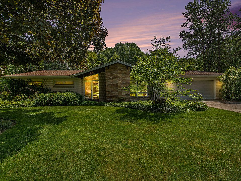 1st image of 1592 Timberlane Dr