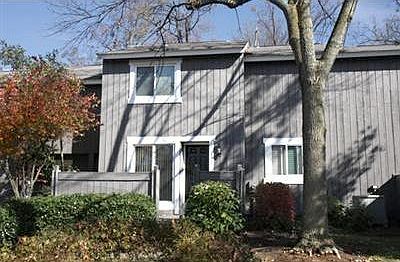 1st image of 119 Twin Lakes Dr