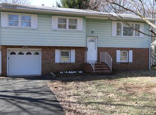 851 Country Club Rd, Bridgewater, NJ 08807