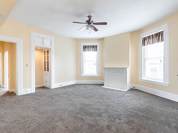 4th image of 819 Lexington Ave APT 2