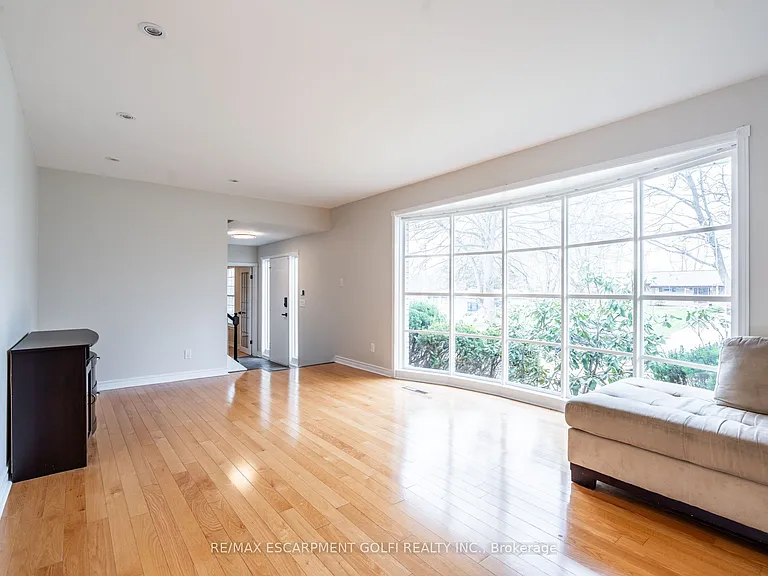 273 Riverview Blvd — Photo 6