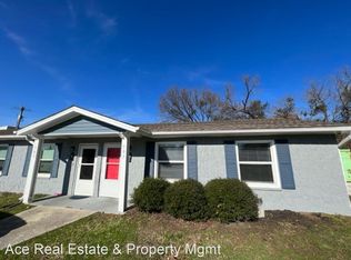107 Sycamore Ct, Fayetteville, NC 28301
