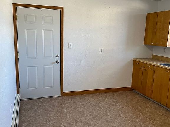 5th image of 810 10th St NE #2