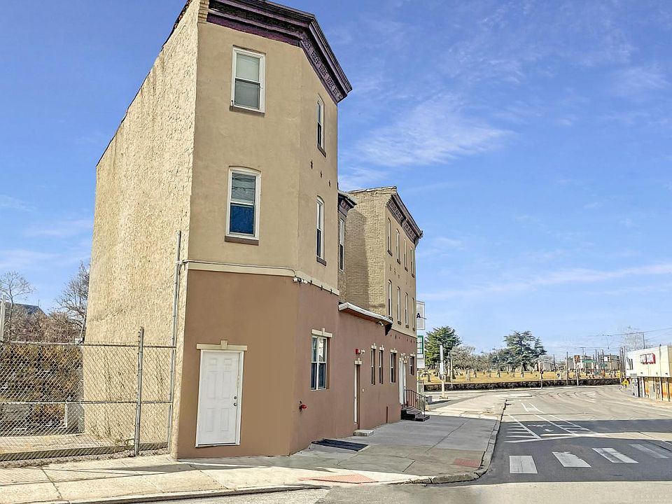 1st image of 4704 W Girard Ave Floor 2