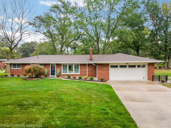 21359 Hcl Jackson, Grosse Ile, MI 48138