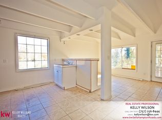 44 Old Fox Hill Rd, Hampton, VA 23669