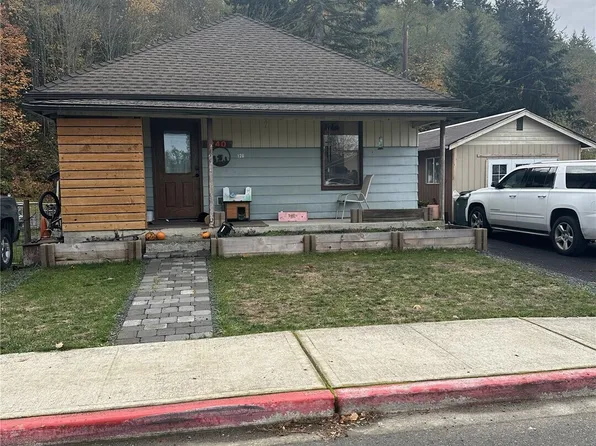 240 Pershing Avenue, Carbonado, WA 98323