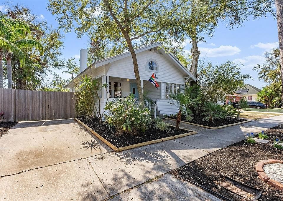 1st image of 468 11TH AVENUE N