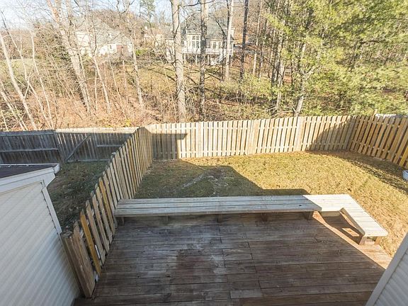4th image of 635 Stonewall Dr