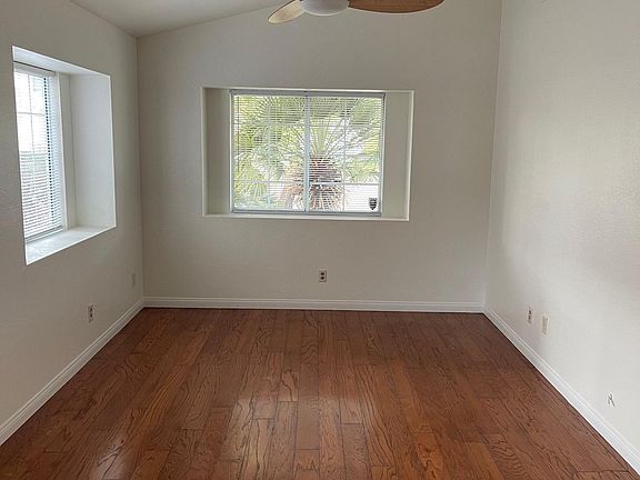 3rd image of 1120 Daytona Ln