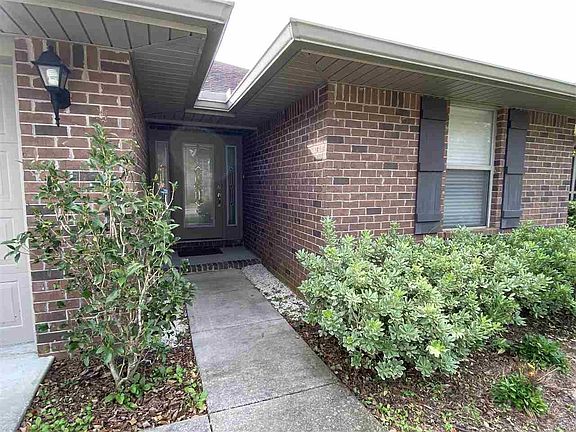 3rd image of 9639 Laramie Dr