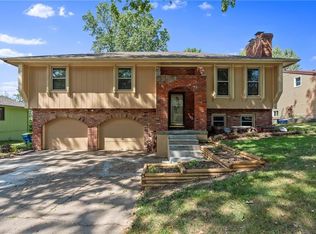 1216 Michele Dr, Excelsior Springs, MO 64024