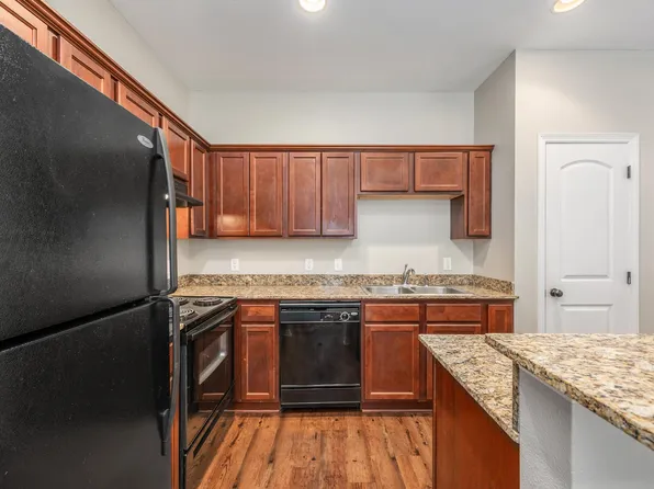 4141 Wellborn Rd #825, Bryan, TX 77801
