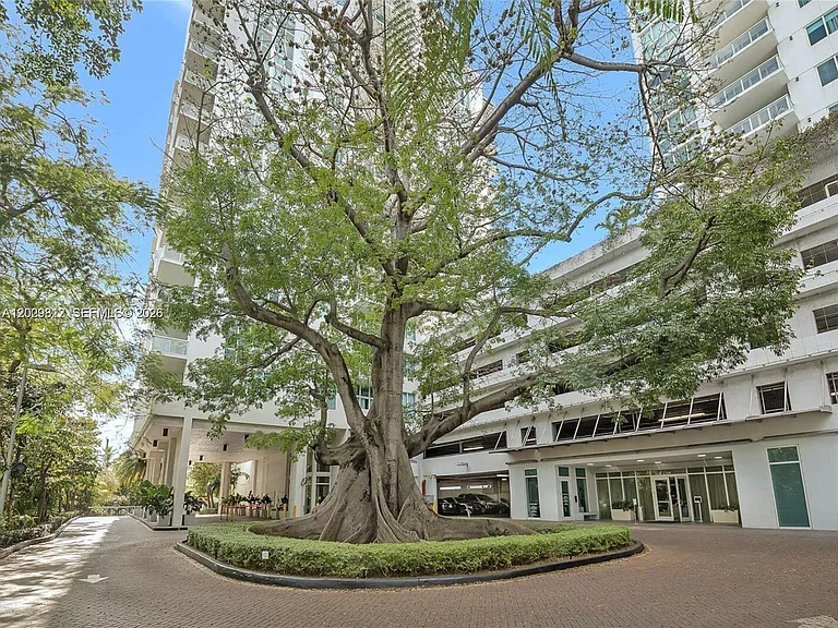 1861 NW South River Dr #1403 — Photo 3