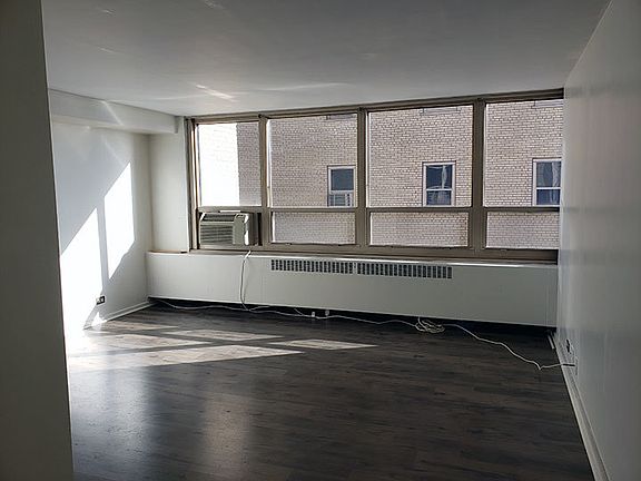 4th image of 3950 N Lake Shore Dr APT 1209