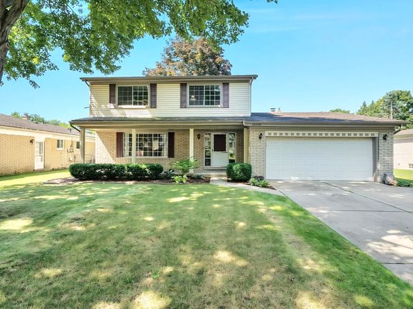 32229 Cambridge Dr