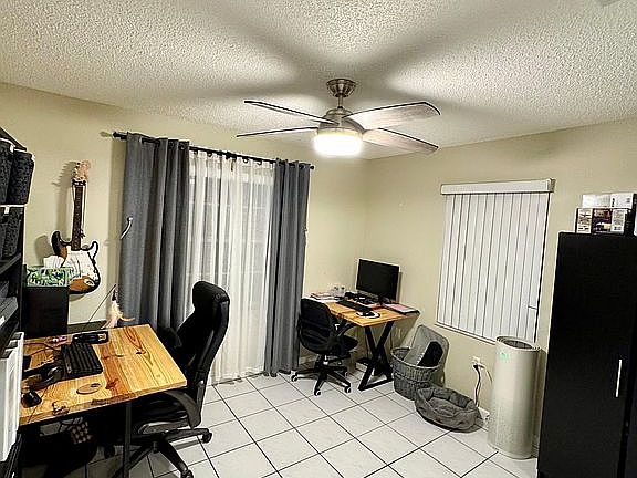 4th image of 519 Waterside Dr