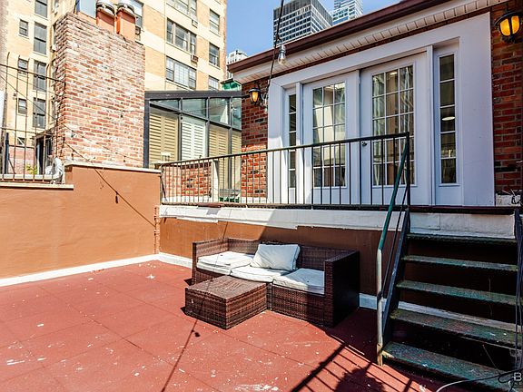 5th image of 105 E 37th St #5B
