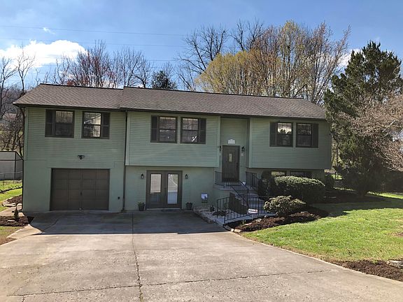 4th image of 6520 Bay Circle Dr