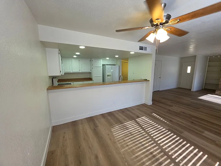 HOUSE C25 1800th Clb — Photo 9