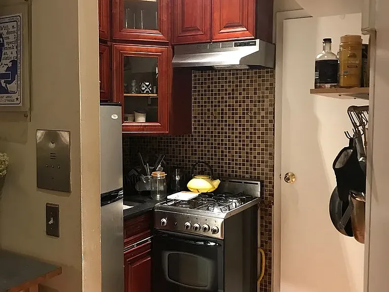 144 Sullivan St #6 — Photo 4