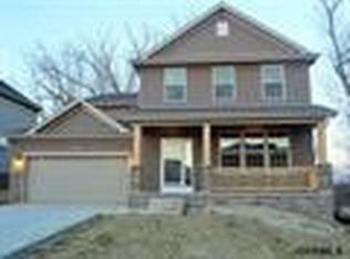 8711 Greenfield St, Omaha, NE 68136