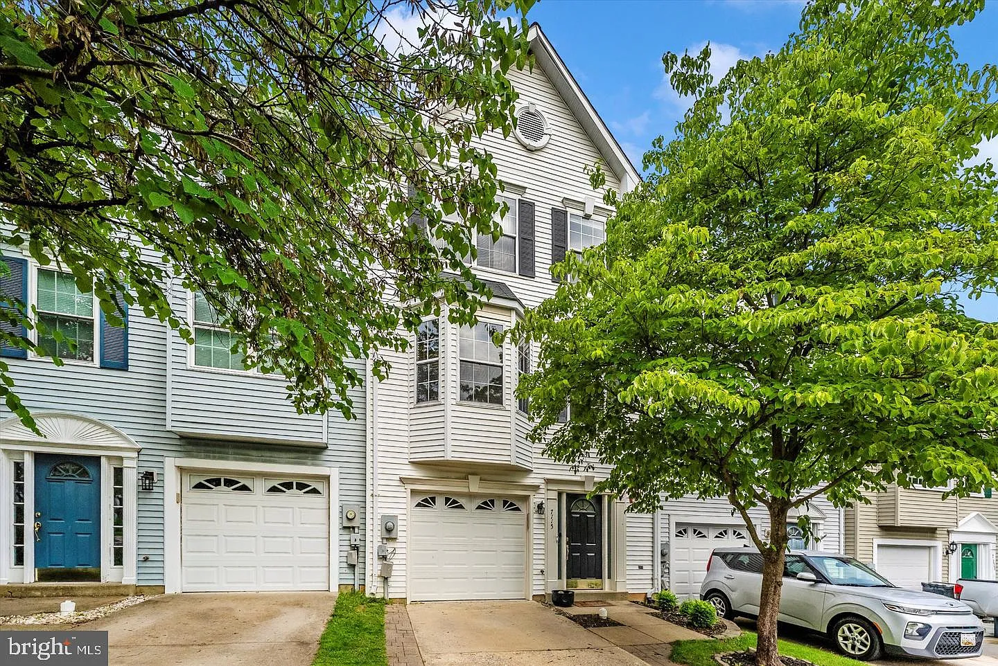 3 bed, 4.0 bath, 1932 sqft, $2,650 — Photo 1