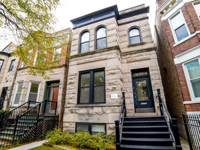 1513 W Addison St, Chicago, IL, 60613
