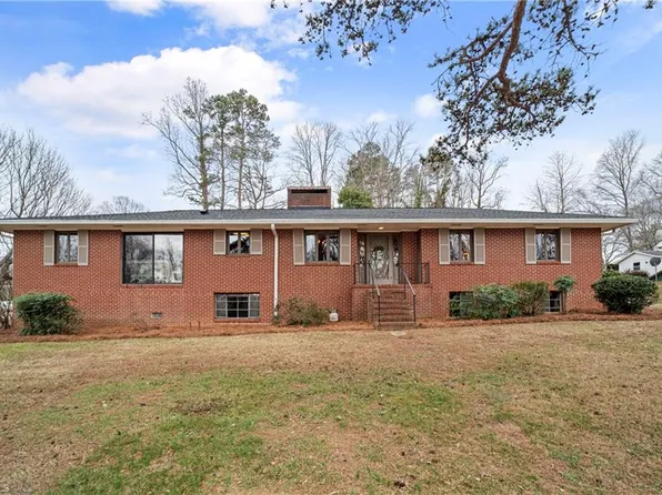 268 N Gordon Dr, Winston Salem, NC 27104