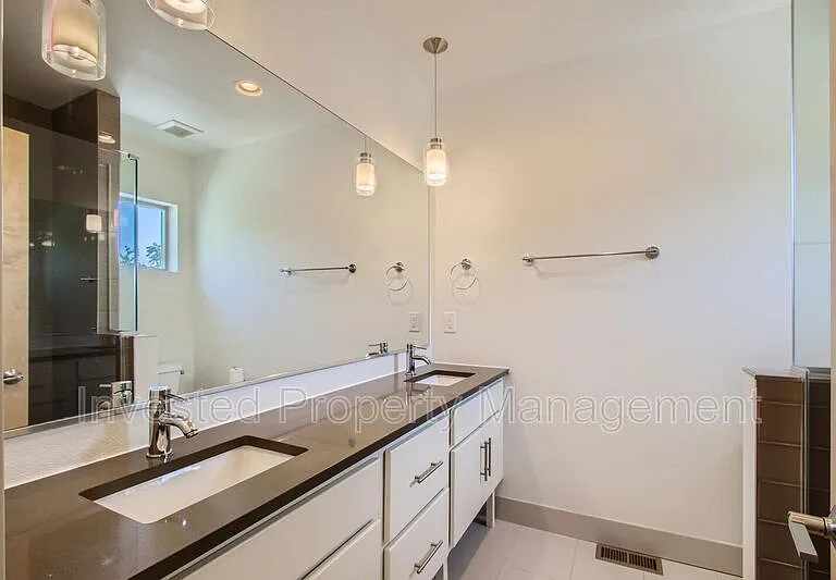 2332 Decatur St #3 — Photo 18
